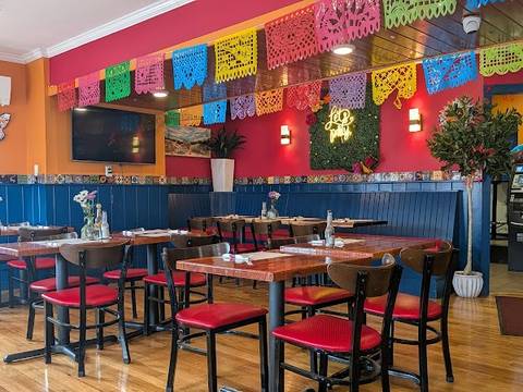 Los Jalapenos Mexican Grill