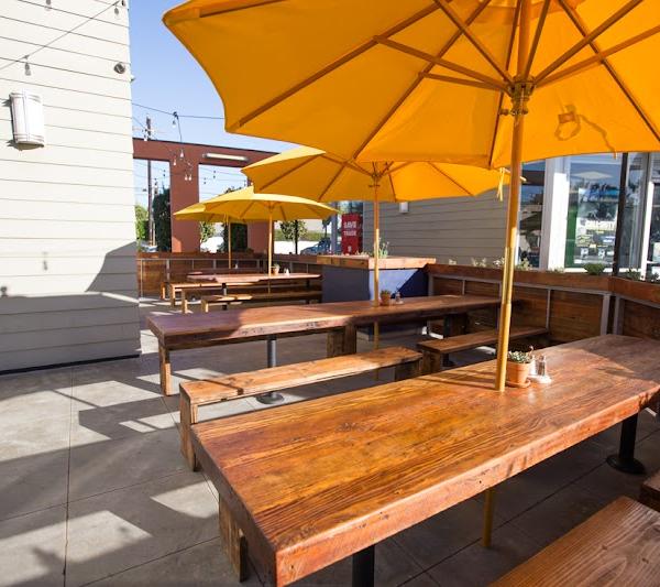 Rasselbock Kitchen & Beer Garden