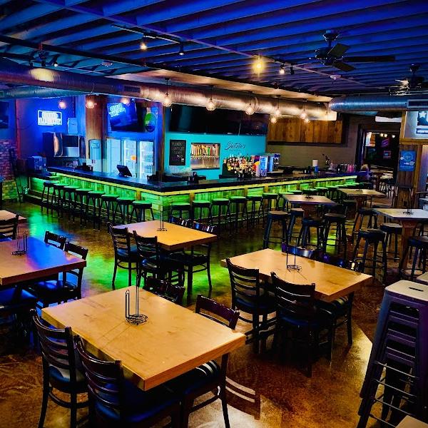 Shotzee's Bar & Grill